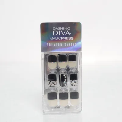 Press on nails (White, Multicolored) from Dashing Diva