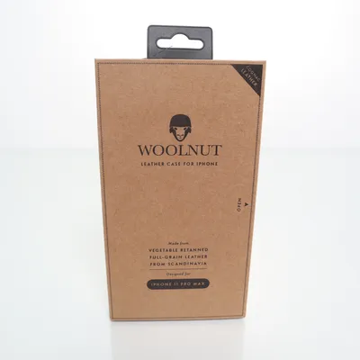 Phone case (Brown) from Woolnut Leather