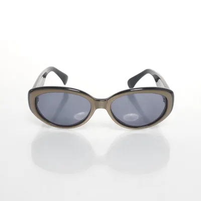 Solglasögon (Svart) från Escada