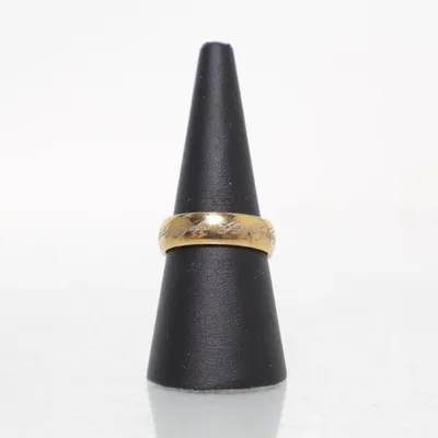 Ring (Guldfärgad) Okänd metall