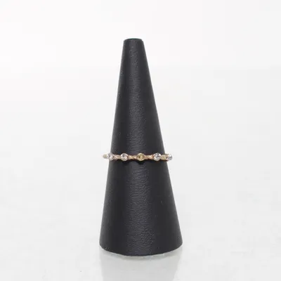 Ring (Guldfärgad) Okänd metall