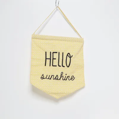 Wanddecoratie (Geel) van Sass & Belle