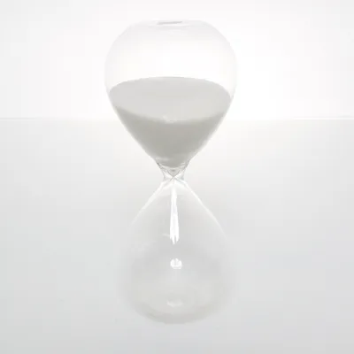 Hourglass (White)