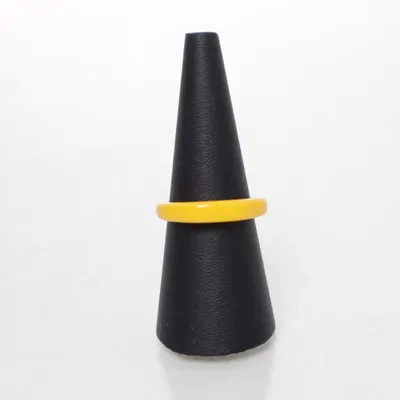 Ring (Geel) Onbekend materiaal