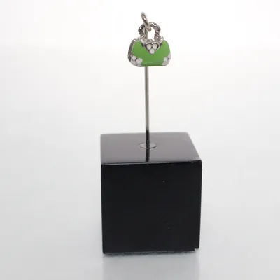 Berlock (Grön, Silverfärgad) Okänd metall