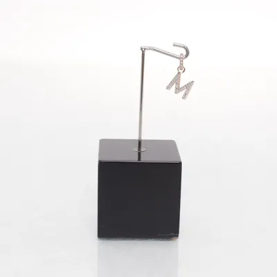Charm (Gold) Unknown metal