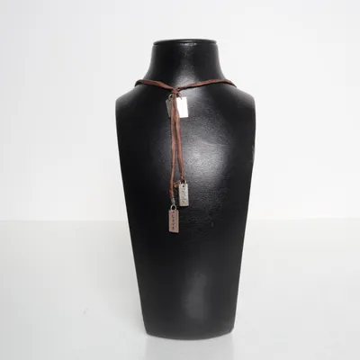 Halsband (Brun) från Diddi Okänd metall