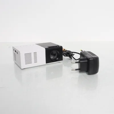 Projector (White, Black)