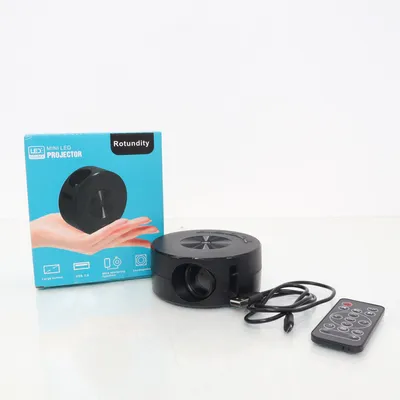 Projector (Mini led projector) van Source