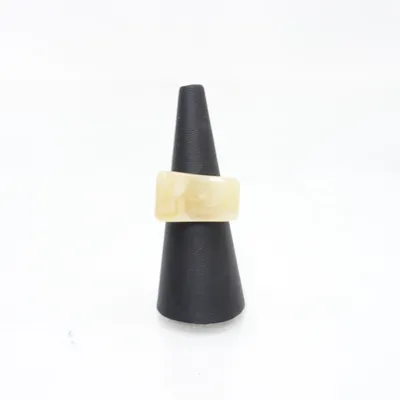 Ring (Beige) Onbekend materiaal