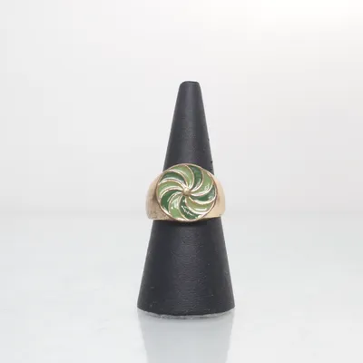 Ring (Grön, Guldfärgad) Okänd metall