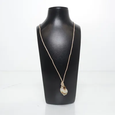Halsband (Beige) Okänd metall