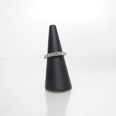 Ring (Silverfärgad) Okänd metall