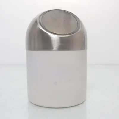 Trash can