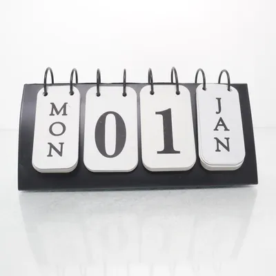 Perpetual calendar (Black, White)