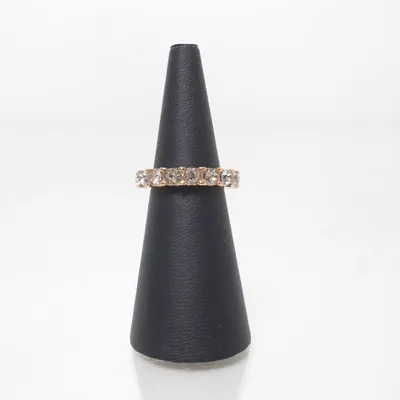Ring (Guldfärgad) Okänd metall