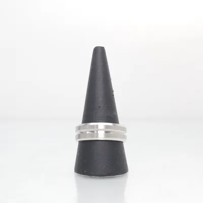 Ring (Silverfärgad) Okänd metall
