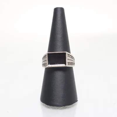 Signet ring (Silver, Black) Unknown metal