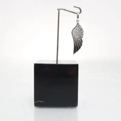 Pendant (Silver) Unknown metal