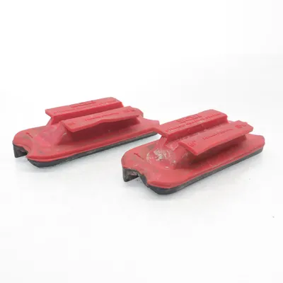 Rij-uitrusting (Rood, Zwart) van SKS