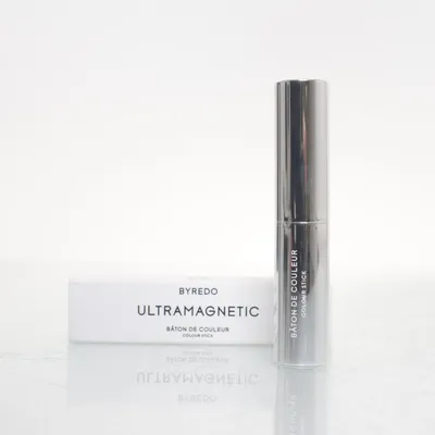 Concealer (Ultraa magnetic 580) fra Byredo
