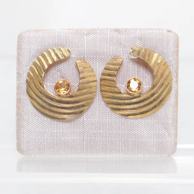 Earrings (Gold, Yellow) from Amerik Unknown metal