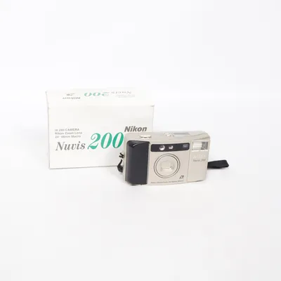 Analog kompaktkamera (Nuvis 200) från Nikon