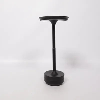 Tischlampe (A18) von Genai