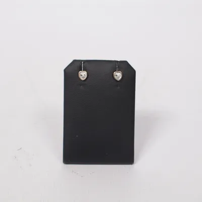 Örhängen (Silverfärgad) Okänd metall