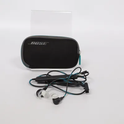 Hörlurar (Svart) från Bose