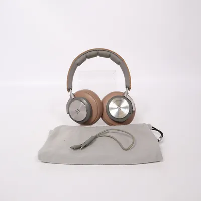Koptelefoon (Bruin) van Bang & Olufsen