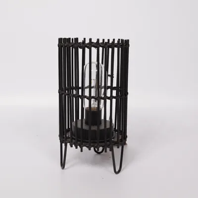 Bordslampa från Jysk