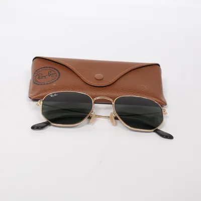 Solglasögon (RB 3548) från Ray-Ban