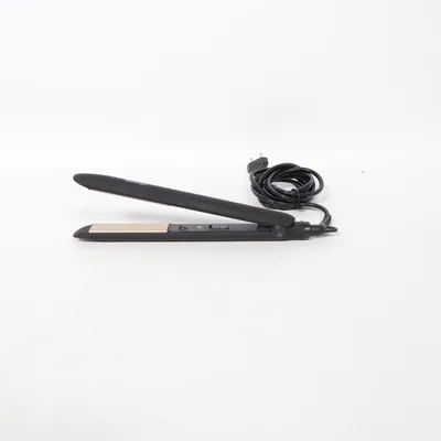 Hair straightener from Voltage