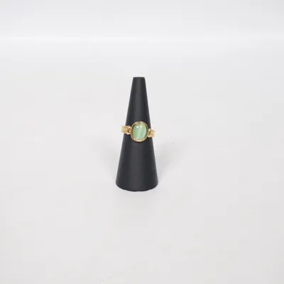 Ring (Guldfärgad, Grön) Okänd metall