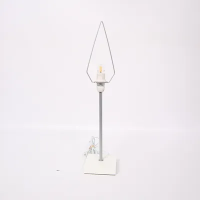 Bordslampa (Vit) från Rusta