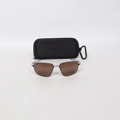 Solglasögon (Svart) från Monokel Eyewear