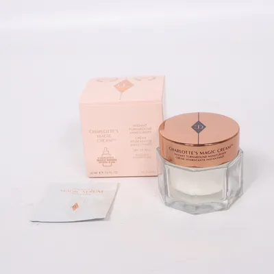 Ansiktskräm (Charlotte's Magic Cream) från Charlotte Tilbury