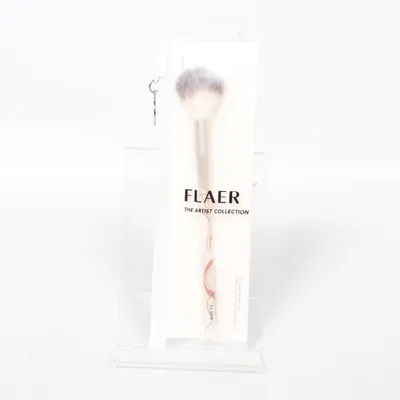 Sminkborste (Tapered Brush) från Flaer