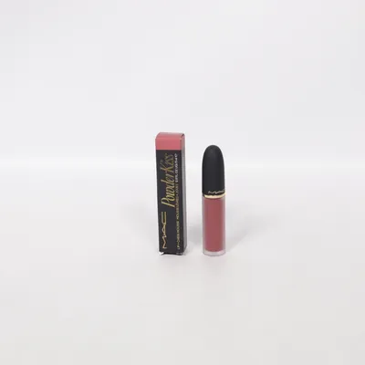 Rouge à lèvres (Powder Kiss) de MAC