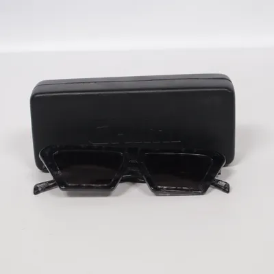 Solglasögon (Svart) från Chimi