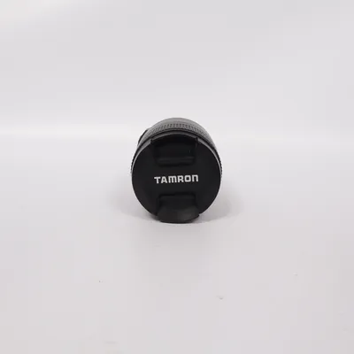 Kameraobjektiv (Svart) från Tamron