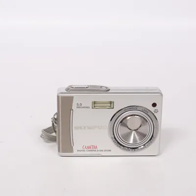 Digital compact camera (D 630) from Olympus