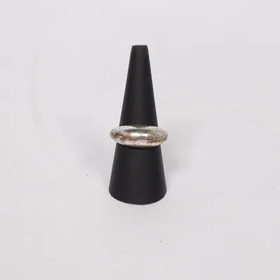 Ring (Silverfärgad) Okänd metall