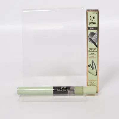 Ögonbrynspenna (Natural Brow Duo) från Pixi by Petra
