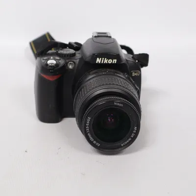 Systemkamera (D40) från Nikon