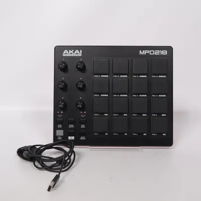 Mixerbord (MPD218) från Akai Proffessional