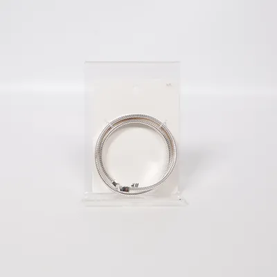 Armring (Silverfärgad) från H&M Okänd metall
