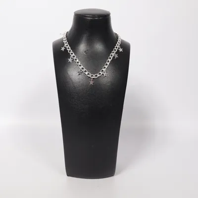 Halsband (Silverfärgad) Okänd metall