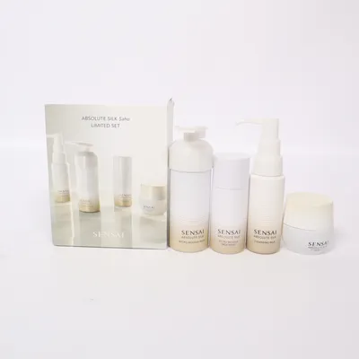 Skincare set (Absolute Silk Saho) from Sensai